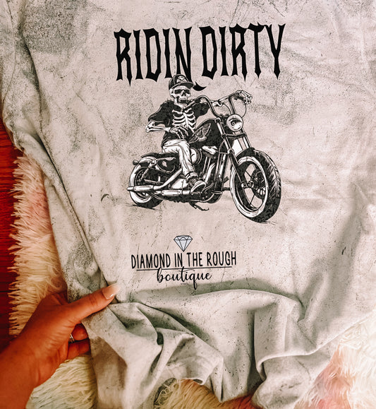 Ridin’ Dirty-Comfort color tee