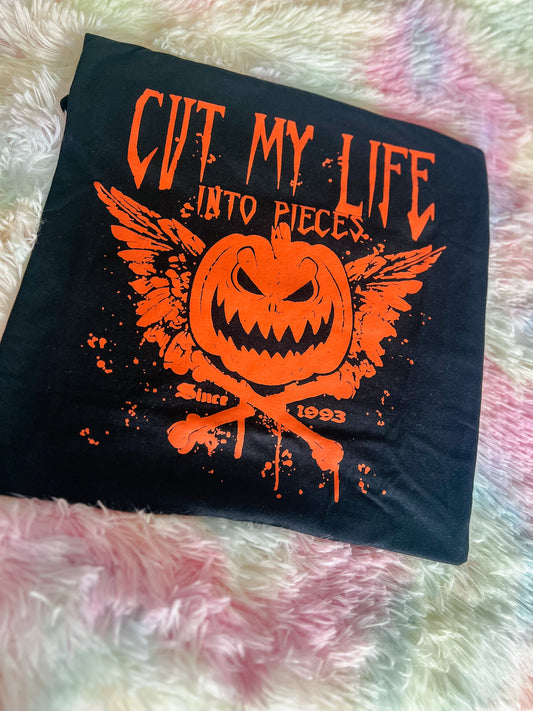 Cut my life into pieces-graphic tee